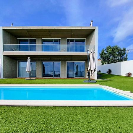 Villa Aurora Salir de Porto Luaran gambar